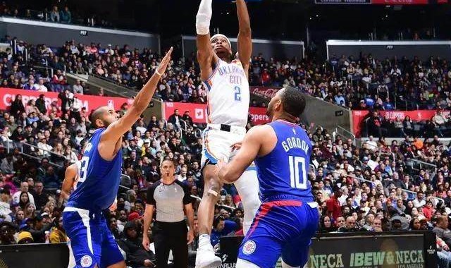 九游娱乐网页版-带队逼近西部前六！亚历山大如此火爆 快艇后悔吗？