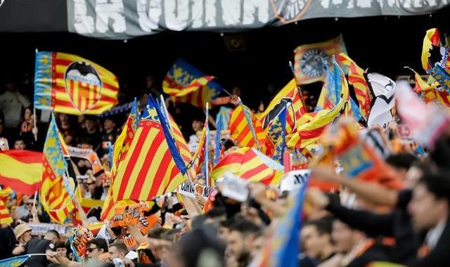 九游娱乐体育官网-马卡：西甲批准巴萨更换主场，瓦伦球迷协会称其严重轻视客队球迷